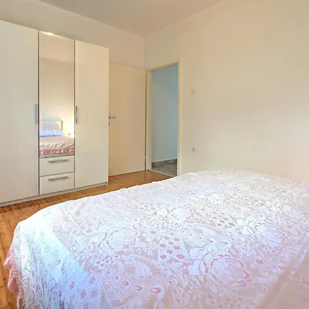 Apartment Slavko
